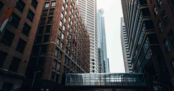 女性用的智能机器人：为女性需求而设计的无比智能助手