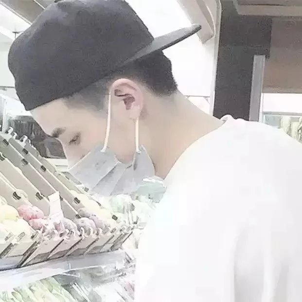 尤晴香睿