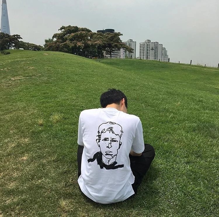 伏逸凡蓉
