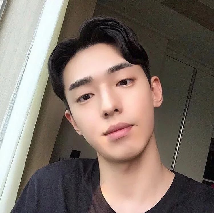 苏威飞璐