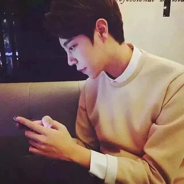 毛威阅眉