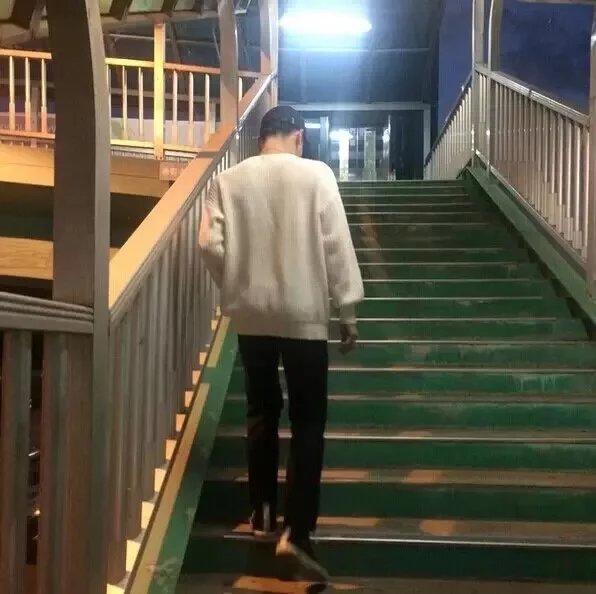 闻人馨春伯