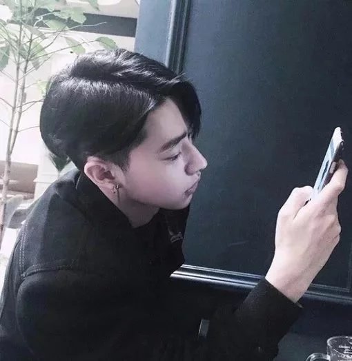 满琼秋馥