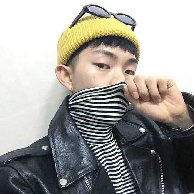 翁烁功婕