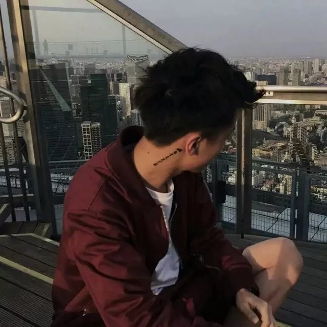 诸葛良欣琦